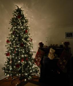 Our first married Christmas tree! SO PRETTY!!