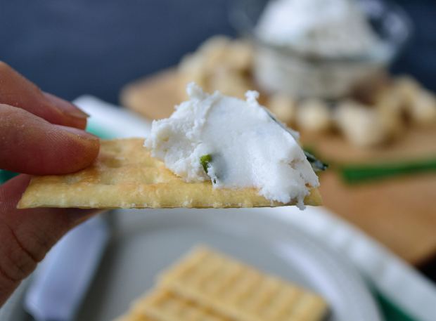Macadamia Chive Cream Cheese | Life Healthfully Lived
