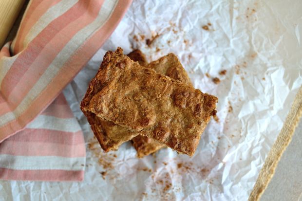 Tahini & Banana Cream Breakfast Bars | Life Healthfully Lived